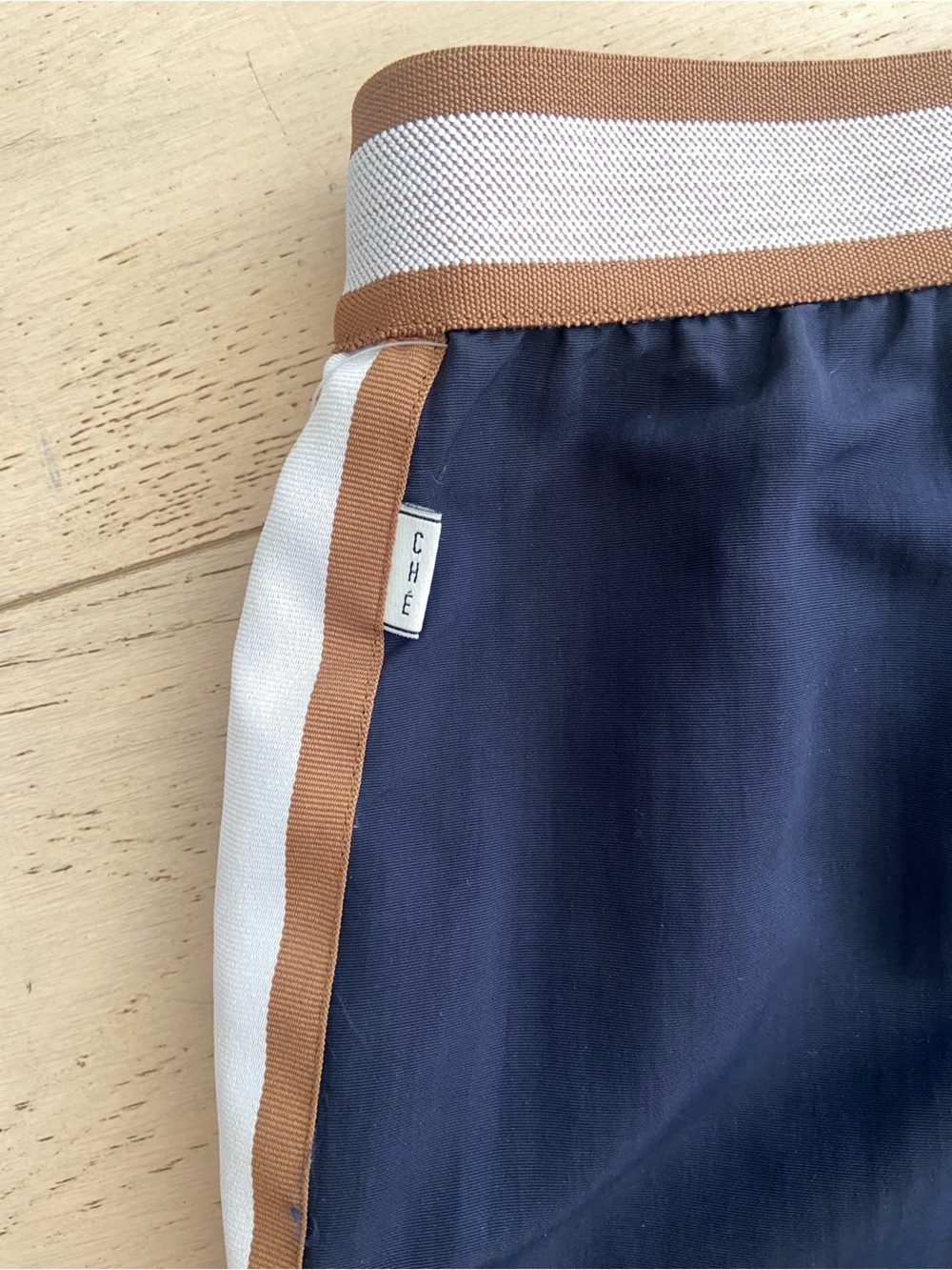 Reiss | Ché Baller Elasticated Waist Contrast Swim Shorts in Navy/Tobacco XL - Picture 8 of 11